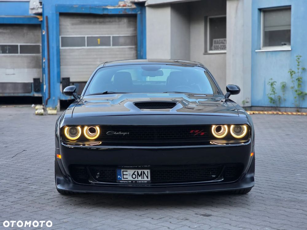 Dodge Challenger - 3