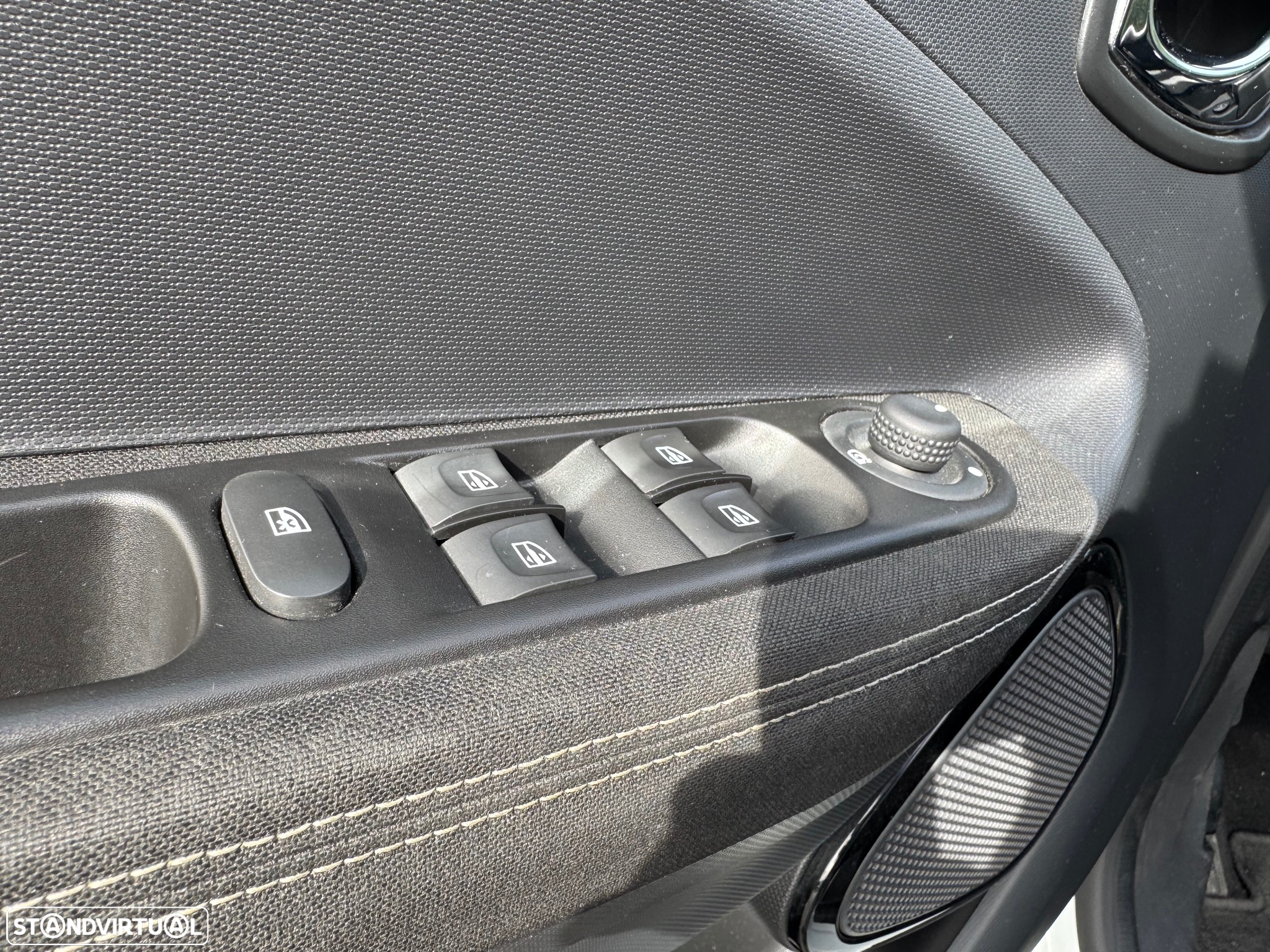 Renault Zoe (s/ Bateria) Intens 40 Flex Q90 - 14