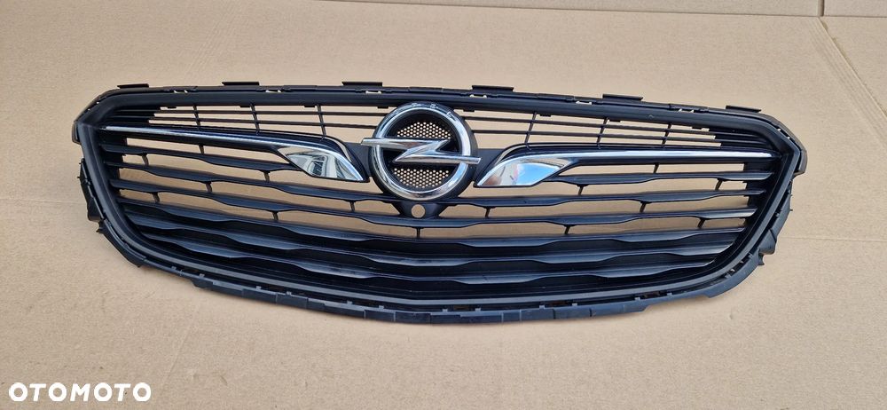 ATRAPA GRILL GRIL CHŁODNICY ZDERZAKA PRZÓD PRZEDNIEGO OPEL INSIGNIA II 2 B - 3