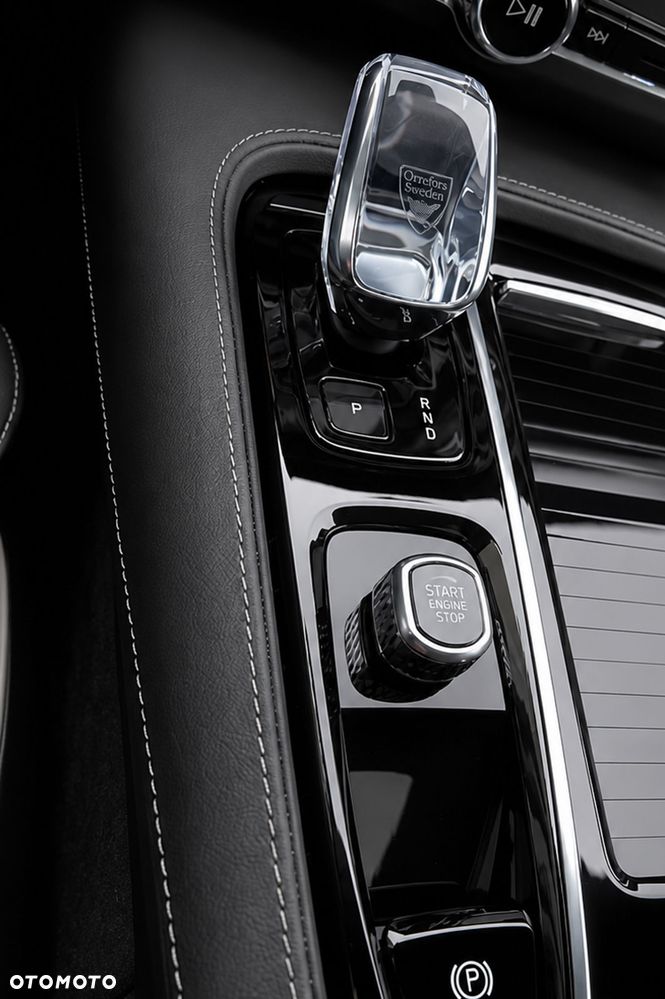 Volvo S90 T8 AWD Plug-In Hybrid Ultimate Dark - 9