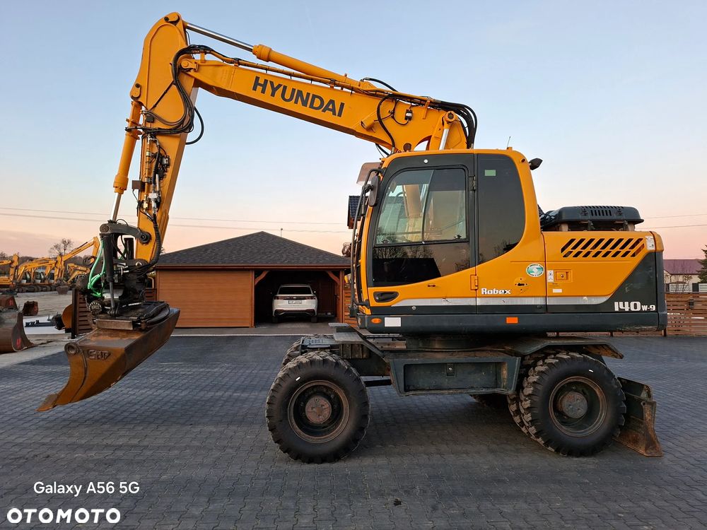 Hyundai 140W ROTOTILT ze szczypcami - 4