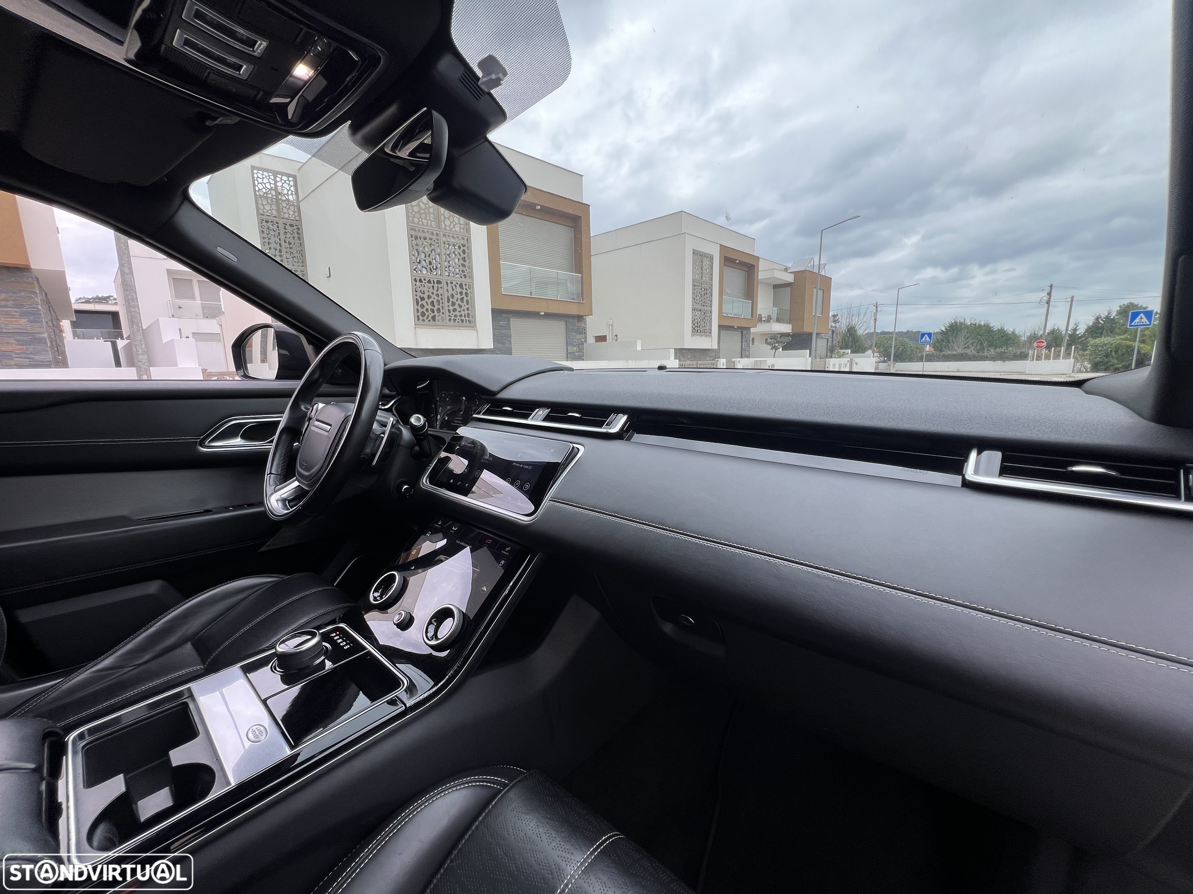 Land Rover Range Rover Velar 3.0 D R-Dynamic HSE - 23