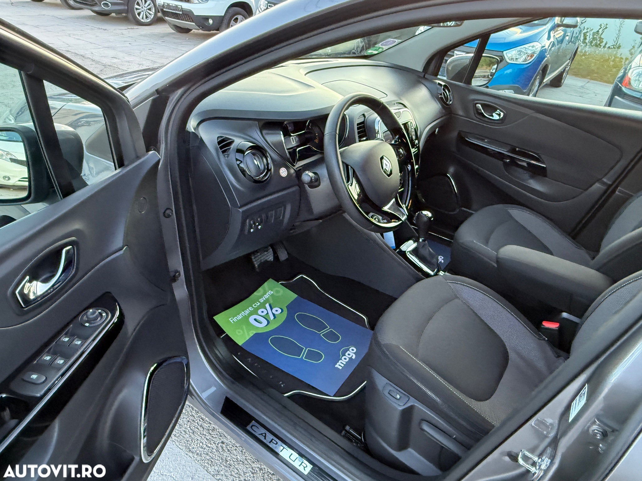 Renault Captur ENERGY TCe EDC Intens - 10