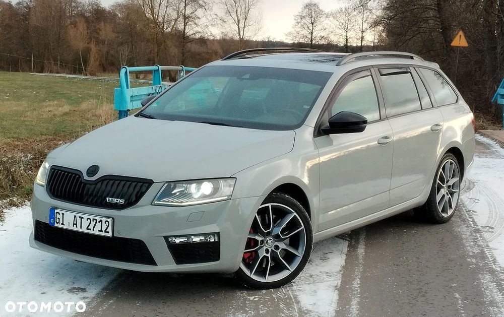 Skoda Octavia 2.0 TDI DSG RS - 4