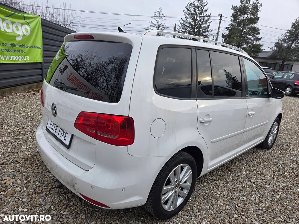 Volkswagen Touran 1.6 TDI DPF BlueMotion Technology STYLE - 4