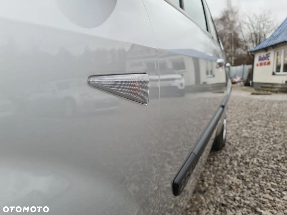 Renault Scenic 2.0 16V Privilege - 9