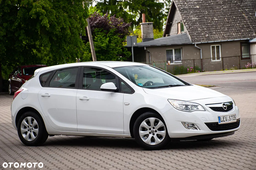 Opel Astra - 24
