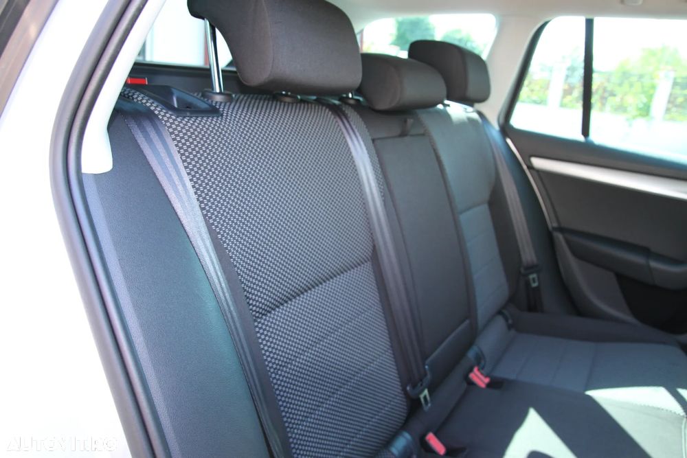 Skoda Octavia 2.0 TDI DSG Ambition - 17