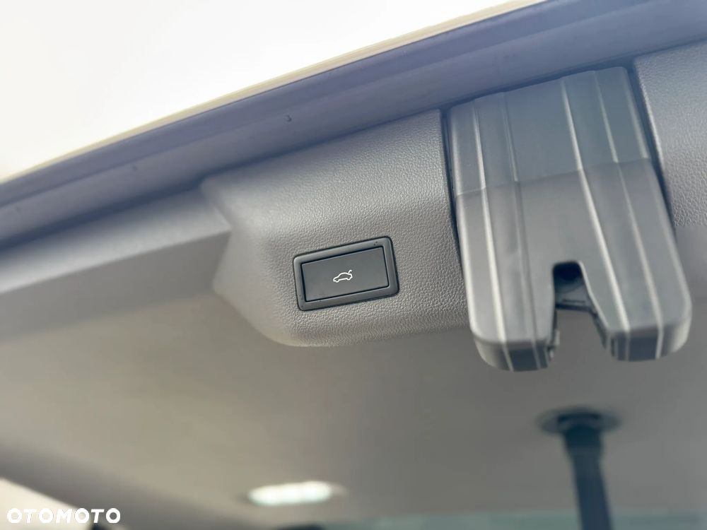 Volkswagen California - 36
