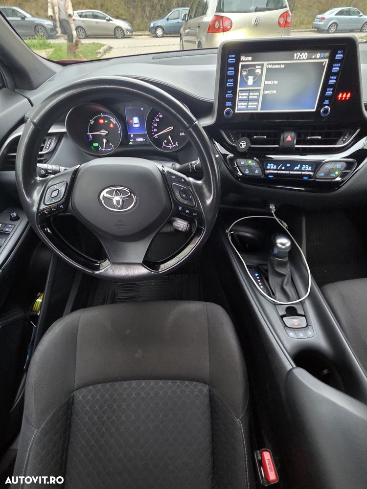 Toyota C-HR - 13