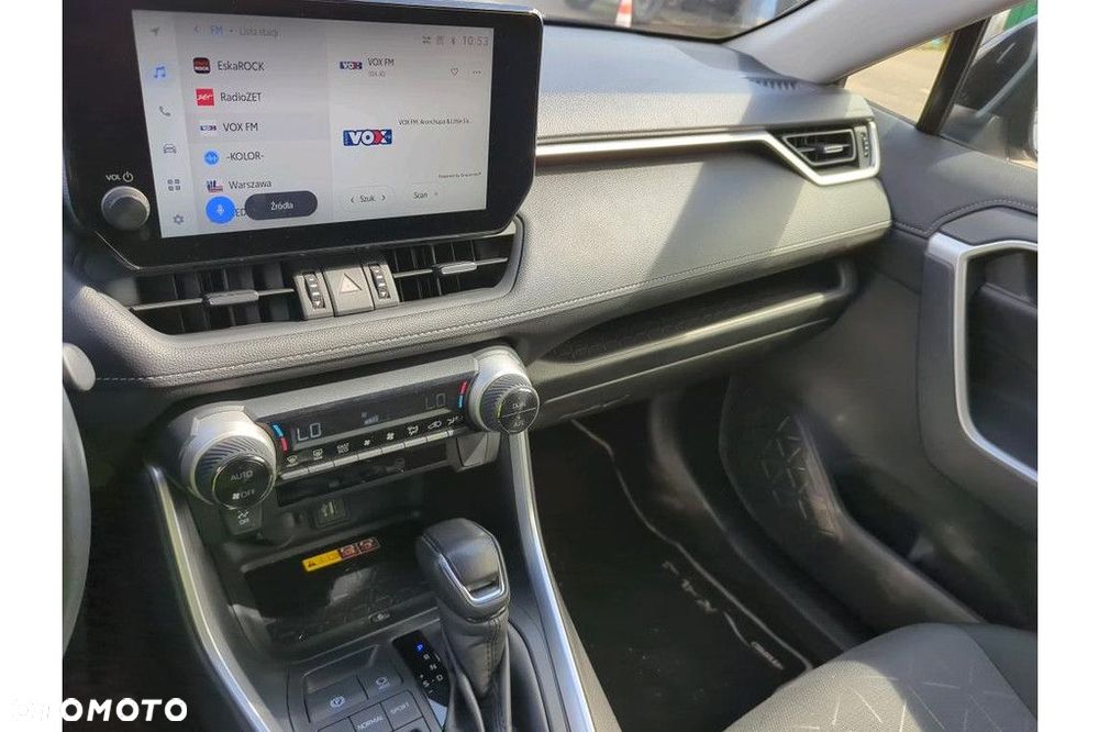 Toyota RAV4 - 10