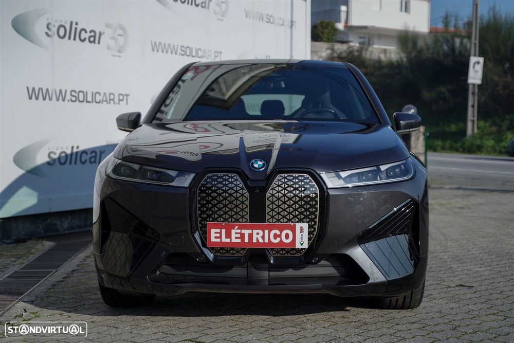 BMW iX xDrive 40 Pack Desportivo - 9