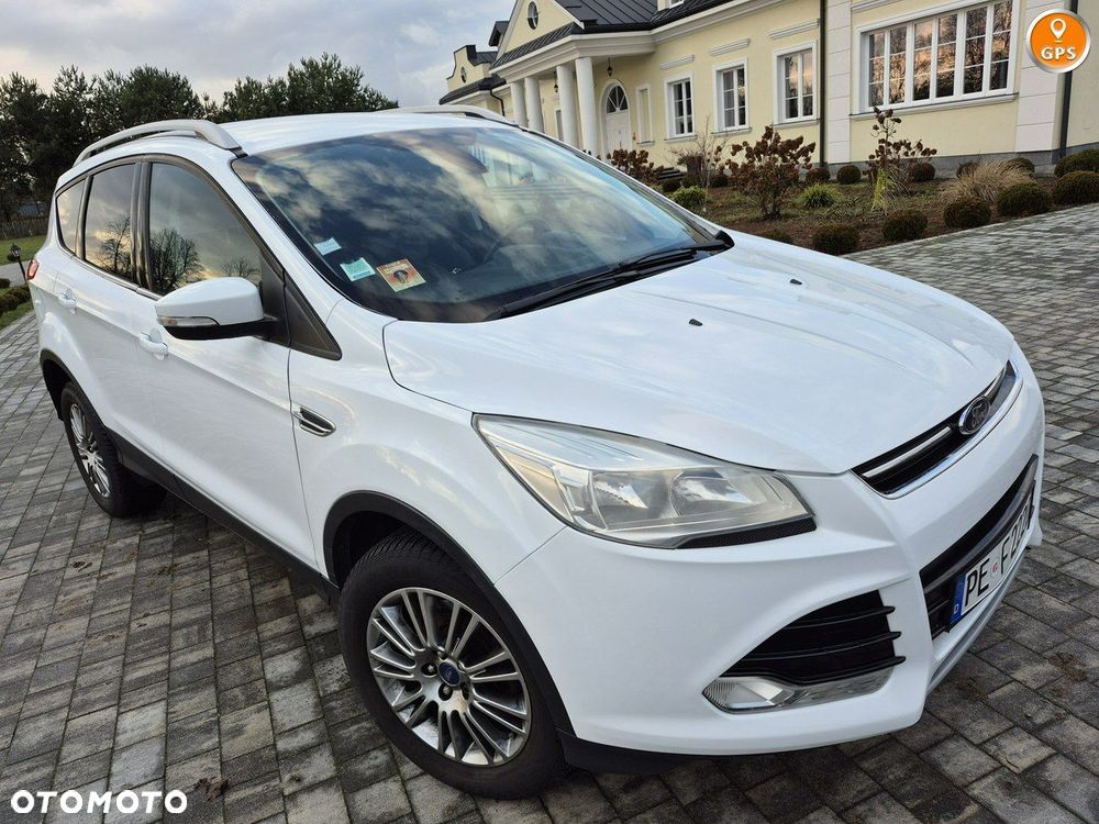 Ford Kuga - 1