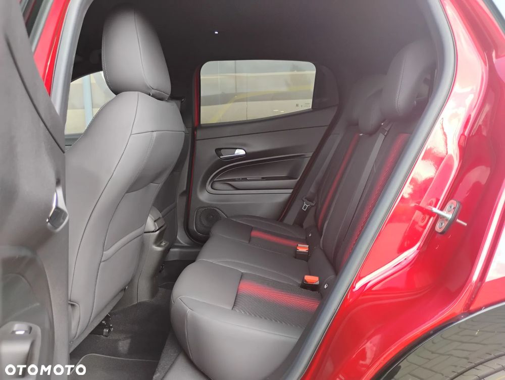 Alfa Romeo Junior 1.2 mHEV Ibrida Q4 eDCT - 13