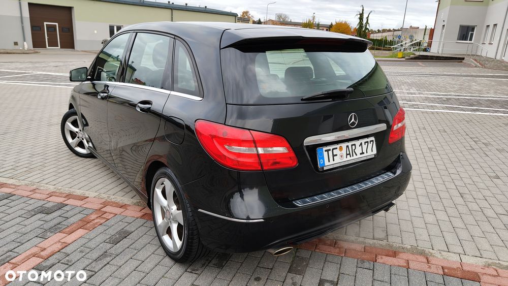 Mercedes-Benz Klasa B 200 Edition - 11
