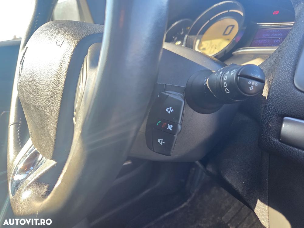 Renault Megane ENERGY dCi 110 LIMITED - 27