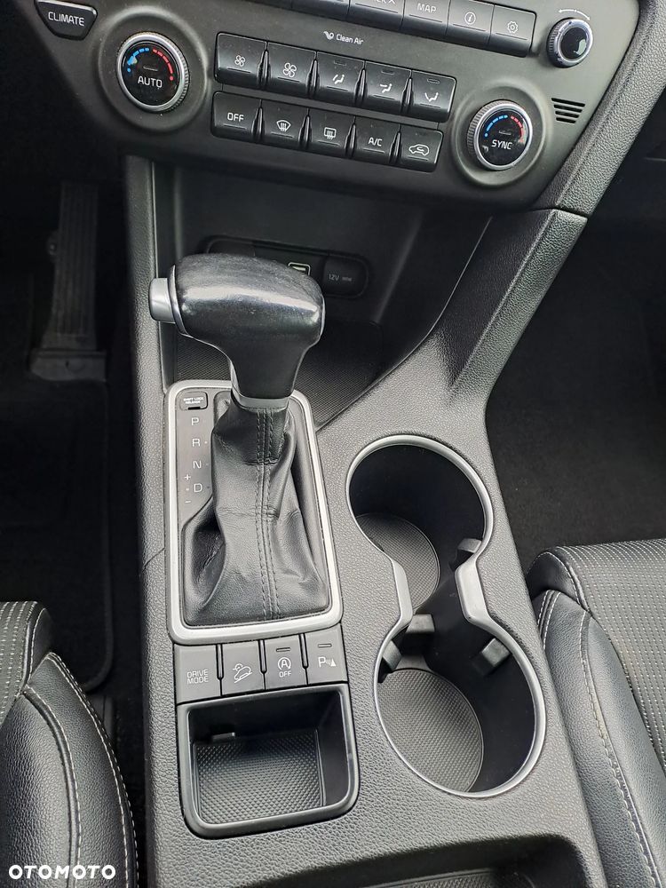Kia Sportage 1.7 CRDI 2WD ISG Spirit - 25