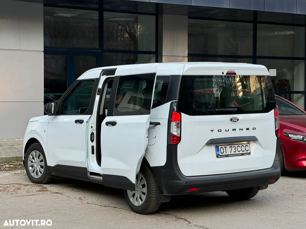 Ford Tourneo Courier 1.0 EcoBoost M6 Trend - 10
