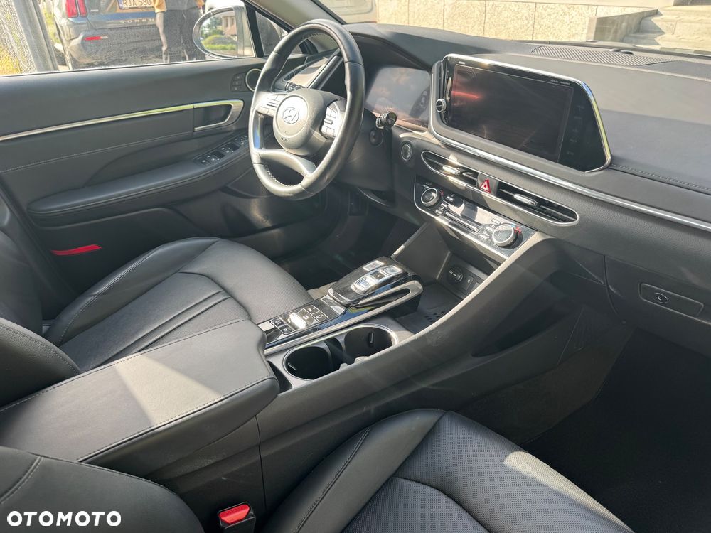 Hyundai Sonata - 5