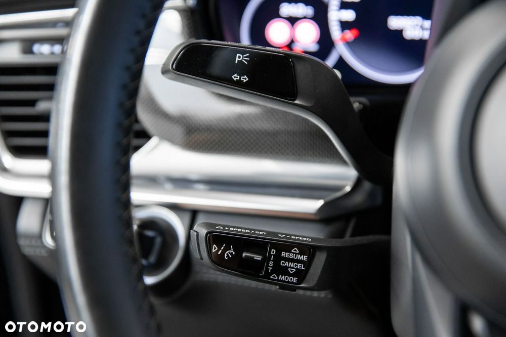 Porsche Panamera Turbo S - 28