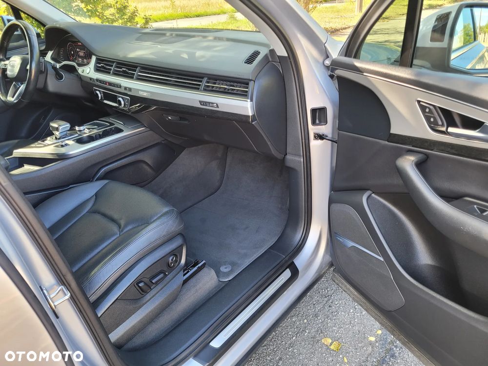 Audi Q7 3.0 TFSI Quattro Tiptr - 14