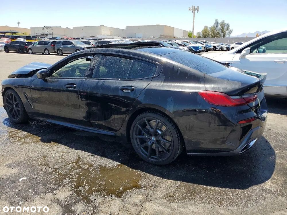 BMW Seria 8 - 2