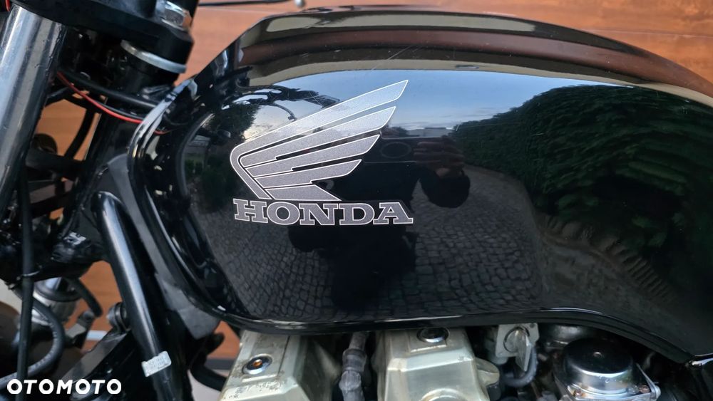 Suzuki GSX - 11