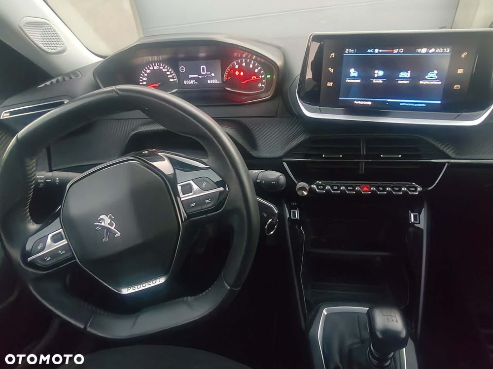 Peugeot 2008 PureTech 100 Business - 19