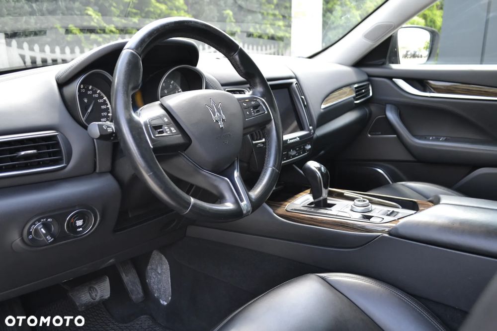Maserati Levante - 23