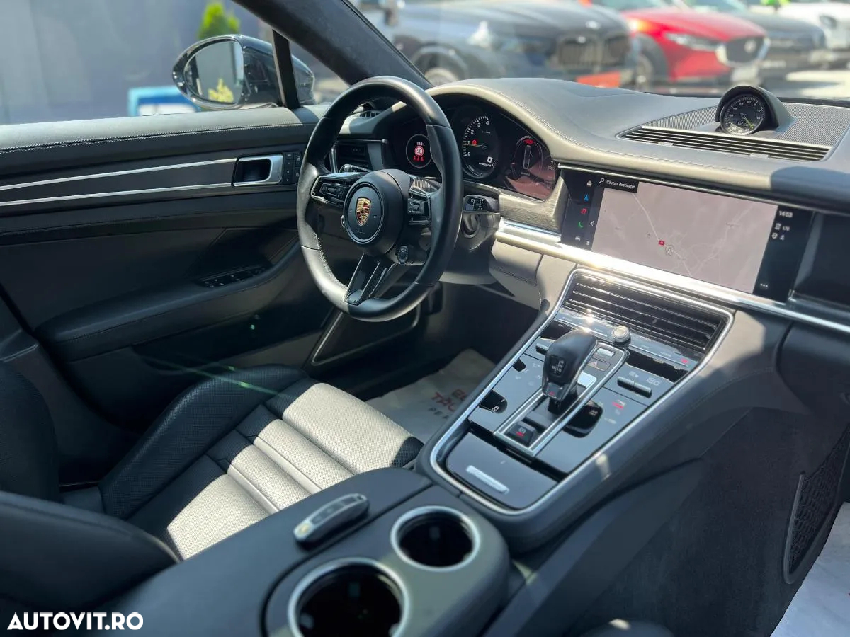 Porsche Panamera - 39