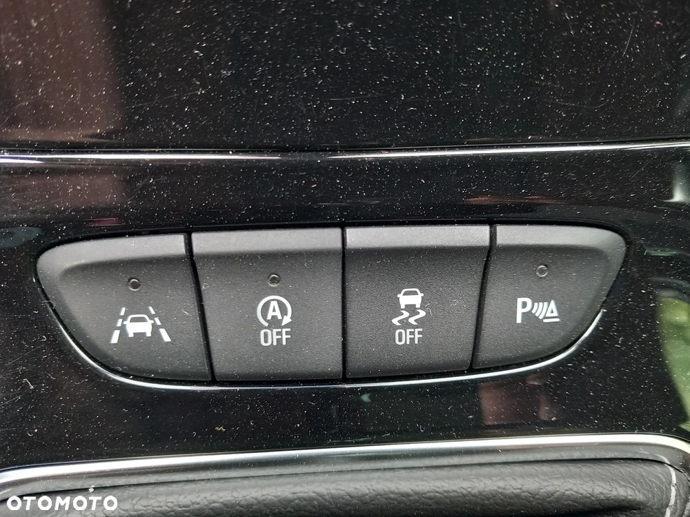Opel Astra 1.6 D (CDTI) Start/Stop Innovation - 28