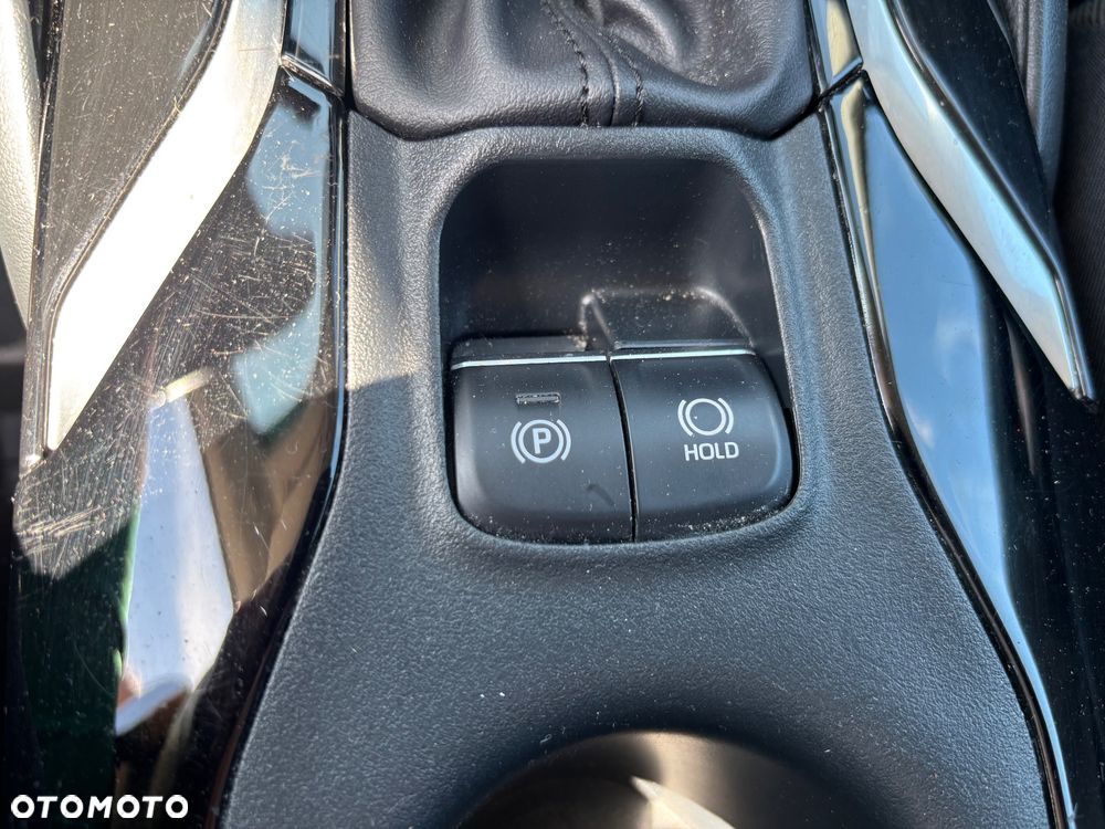Toyota Corolla 1.8 Hybrid Executive - 36