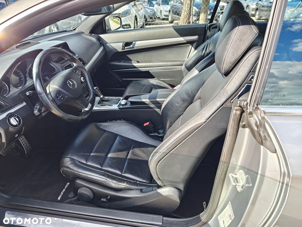 Mercedes-Benz Klasa E 350 CDI DPF BlueEFFICIENCY 7G-TRONIC Avantgarde - 28