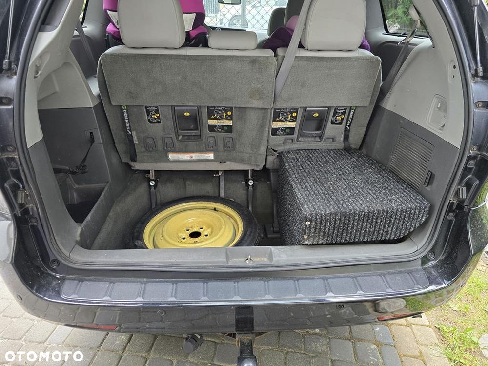 Toyota Sienna 3.5 V6 - 11