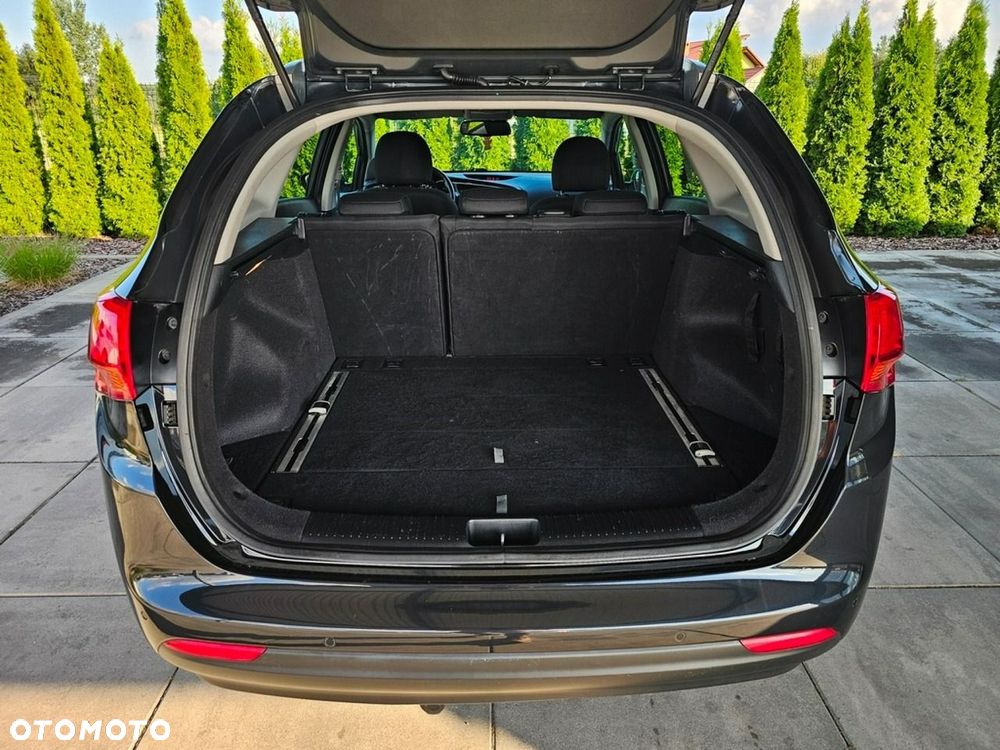 Kia Ceed - 30