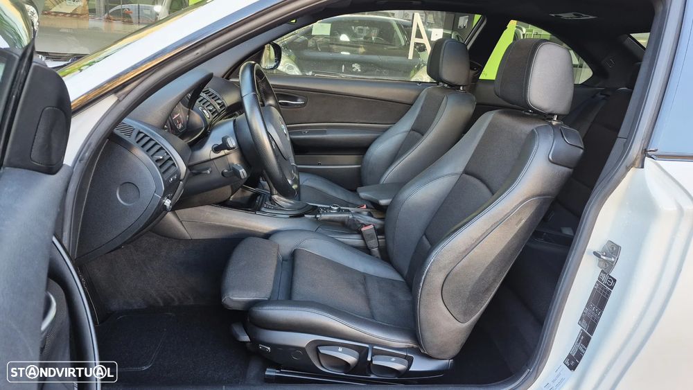 BMW 120 d Coupe Aut. Limited Edition Lifestyle c/ M Sport Pack - 15