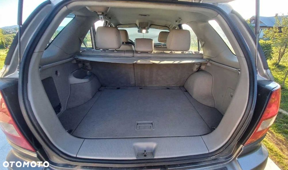 Kia Sorento - 8