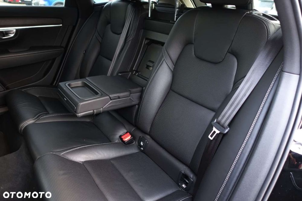 Volvo V90 Cross Country T5 AWD Pro - 16