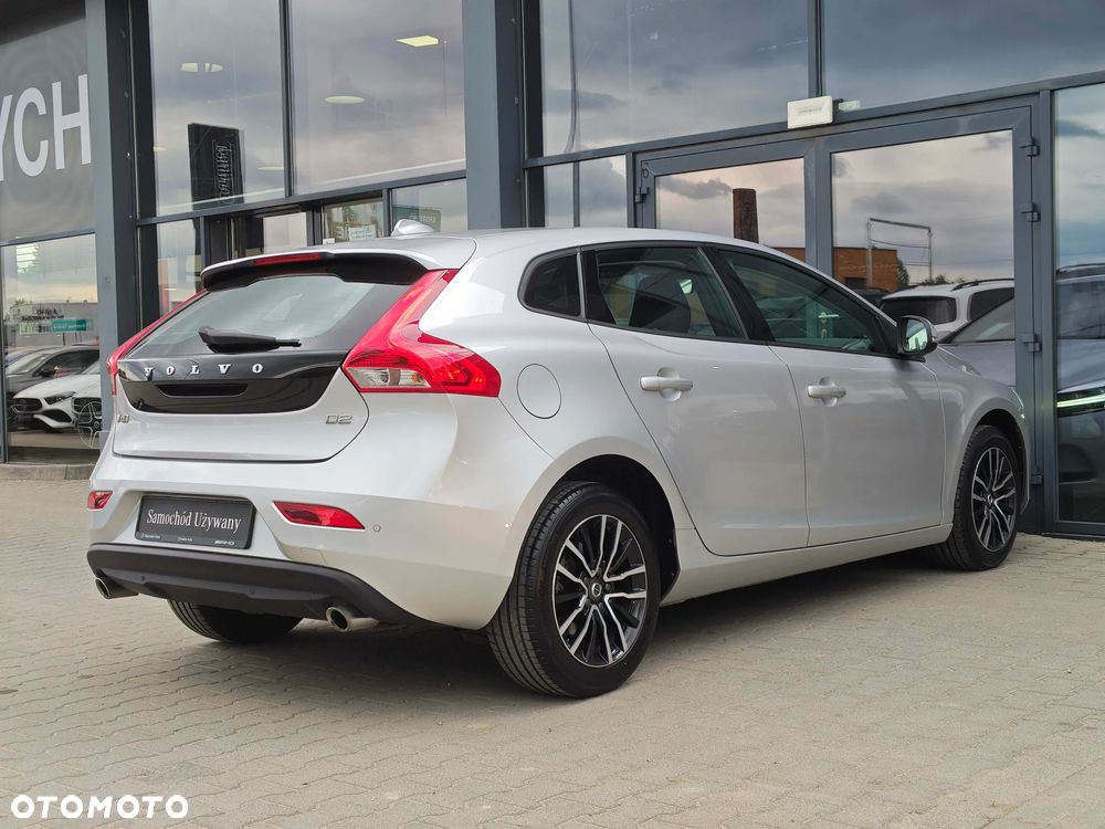 Volvo V40 D2 Drive-E Momentum - 5