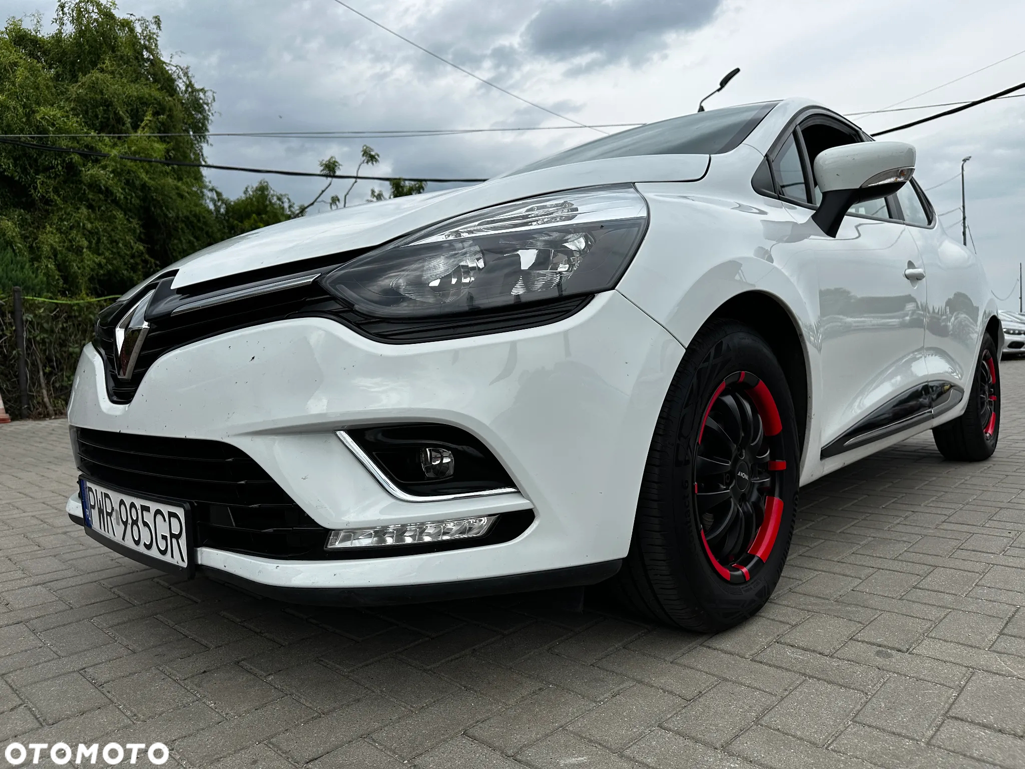Renault Clio - 30