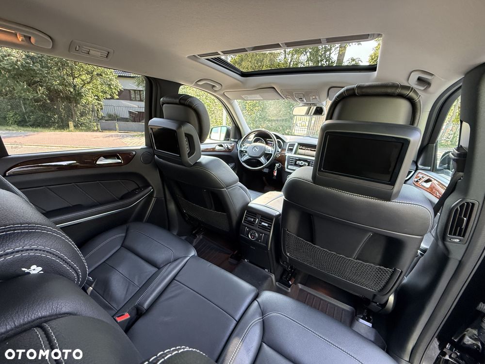 Mercedes-Benz GL - 17