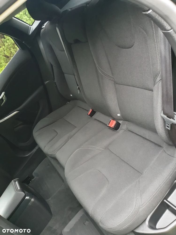 Volvo V40 D2 Geartronic Kinetic - 23