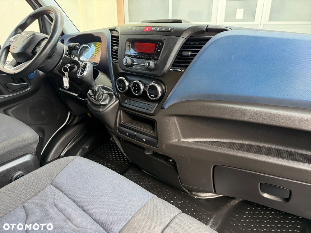 Iveco Daily 3,0 Izoterma 10 EP Winda - 24