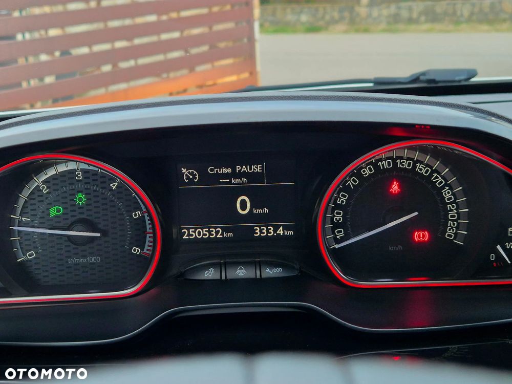 Peugeot 2008 BlueHDi FAP 120 STOP & START GT-Line Edition - 27