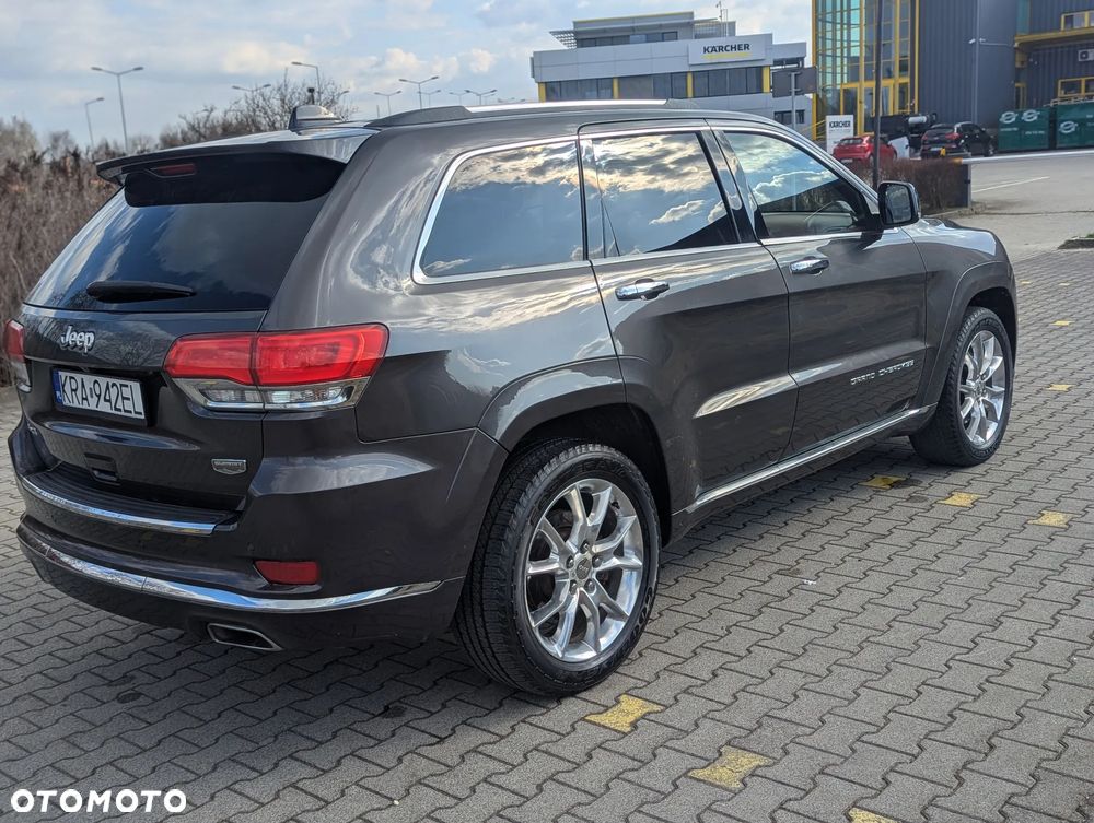 Jeep Grand Cherokee 5.7 V8 Overland Summit EU6 - 29