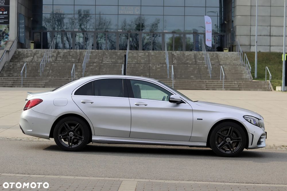 Mercedes-Benz Klasa C 300 de 9G-TRONIC AMG Line - 17
