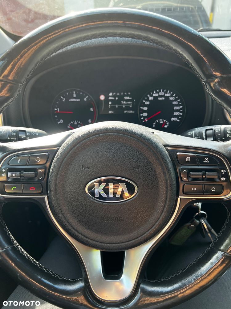 Kia Sportage 1.7 CRDI XL 2WD - 9