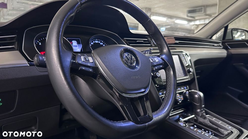 Volkswagen Passat 2.0 TDI BMT 4Mot Highline DSG - 10