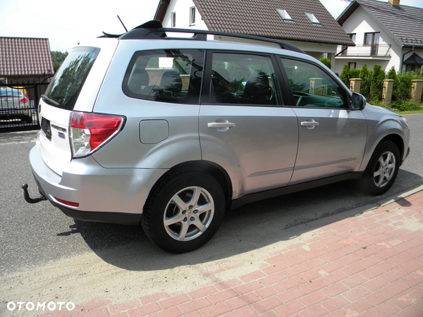 Mitsubishi Outlander 2.2 DI-D 4WD Intense