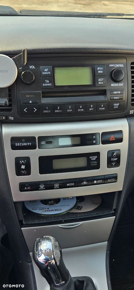 Toyota Corolla 1.6 VVT-i Terra - 19